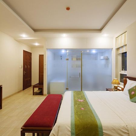 Ngan Ha Hotel Long Bien Hanoï Extérieur photo